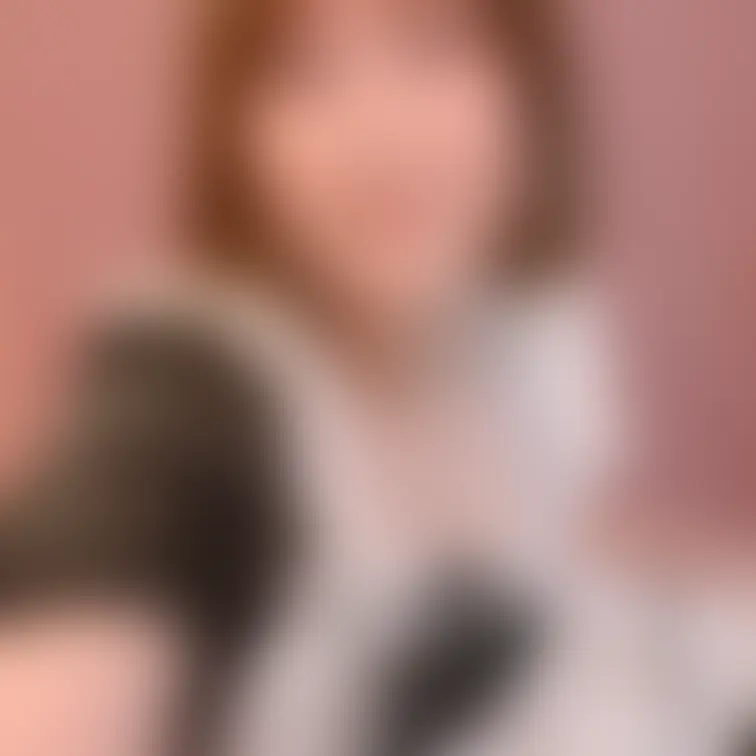 もえかメイドにご奉仕されたい方いますか？🥰
明日からメイド姿のオナニー動画やハメ撮りなど投稿しますのでぜひ見てください