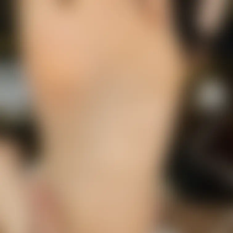 33歳ちょいギャル系美人デリヘル嬢の足裏第1弾です。程よい肉付きと美しい足裏が見ても触ってもたまらない女性でした。