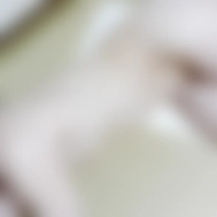 弥生の全裸パーティー兼公開撮影。みんなの前でイメージビデオ撮影。この時だけセクシーな姿を見せてくれました。

セクシ