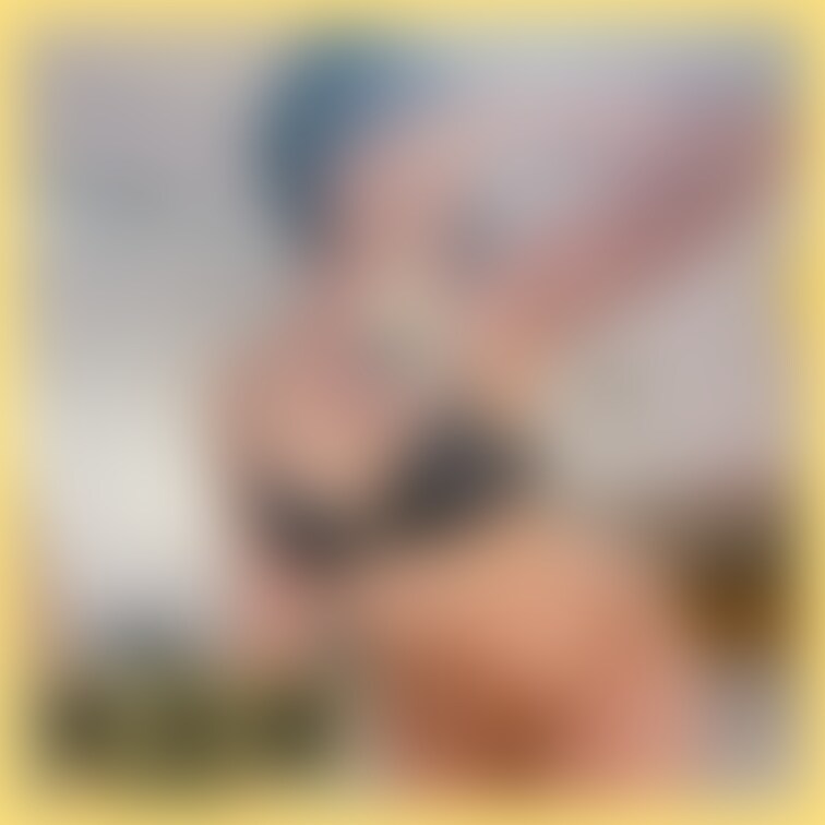 撮影会に参加できなかった方にも衣装の魅力的な自撮りをお裾分け😘💕
撮影会に参加してくれた皆さんに私のお尻をたっぷり堪能