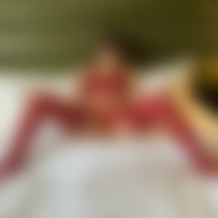 赤い、、ランジェリーって、、、
お好きなんですね。。。