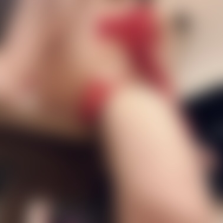 クリスマス動画みたいなのやってみたかったんですが。私、今が1年で1番忙しい業界にいまして、普通に無理でした。また落ち着い