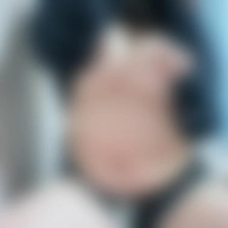 Twitterさん怖いのでこっちで投稿します。ちょっと露出しすぎたかも。まだ始めたばっかだからこのレベルの露出も投稿する