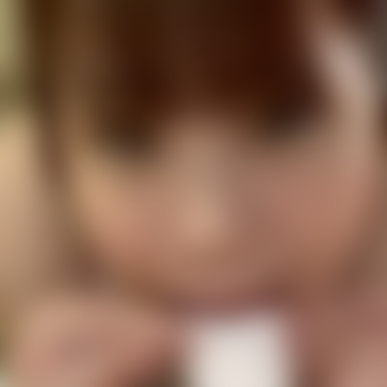 人気モデルのあやちゃんが包茎ちんぽを
弄んでザーメンを搾り取ってごっくん!
匂いまで味わってくれる最高のあやちゃ