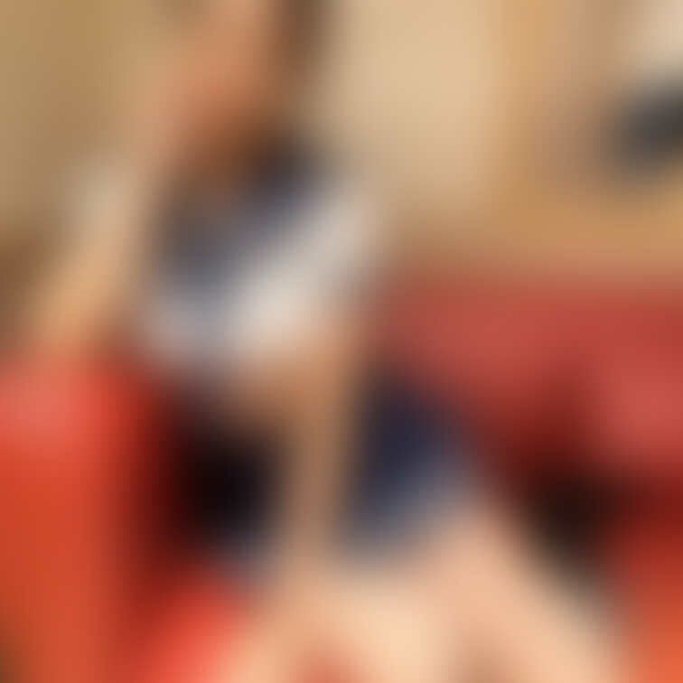 お尻とおっぱいチラッ💗
見えそうで見えないの(*'ω'*)
もっと見たい？
いいねください💓