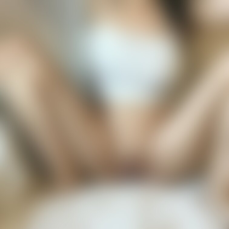 お部屋で脱いじゃいました(*'ω'*)