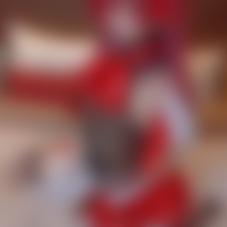 【宝◯マ◯ン船長🏴‍☠️コスプレ画像】

Xでは載せていなかったロゴ無しの画像です！
よーく見るとおっきい乳首が…