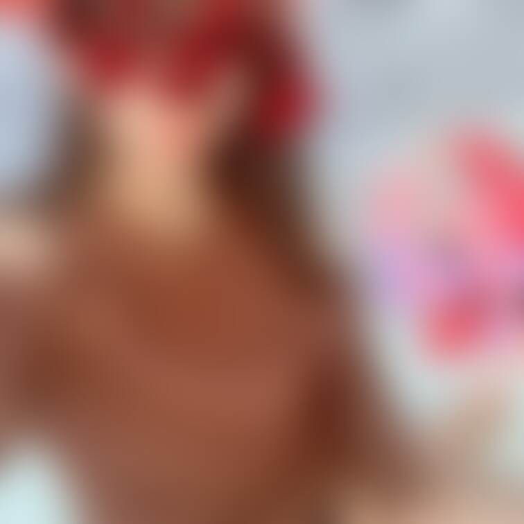 パンツ見えちゃってる😌
すごいダラケきった格好😌
素のみつきを見て💛