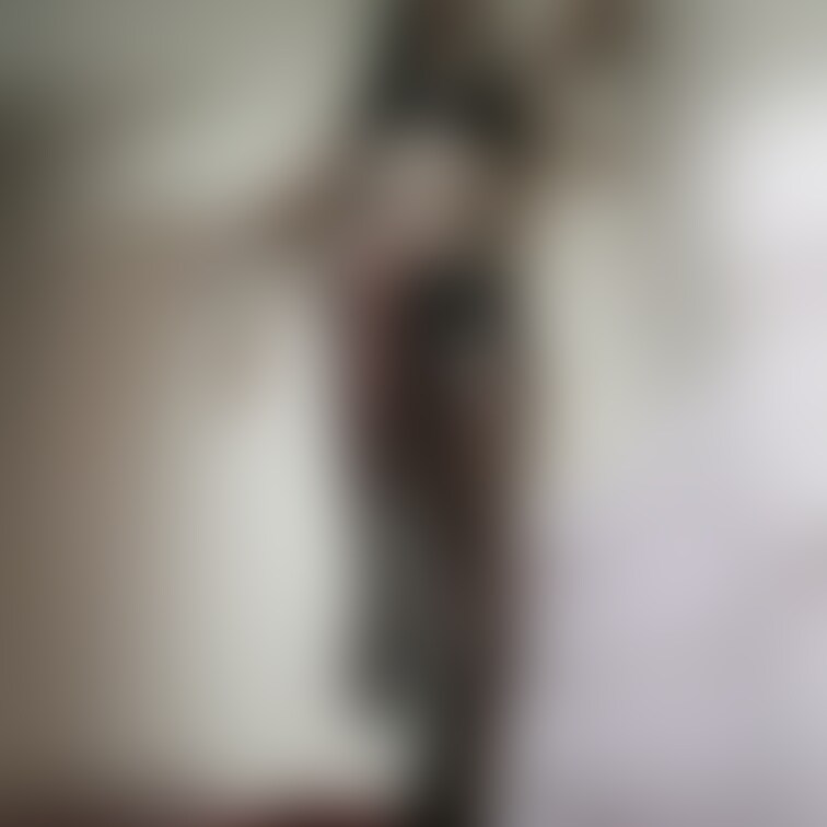 【上位プラン雰囲気顔出し版+1枚★OLの秘密の休日】黒い裏アカ足フェチ女神★ガーターストッキング