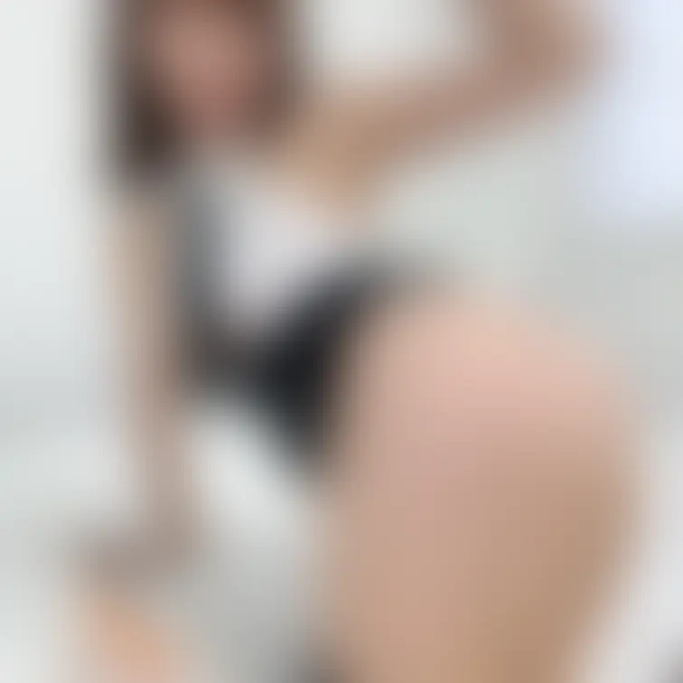 【無料特別公開】乳首&お尻見せはじめまして🎃期間限定！
コッチ(おしり🍑)のほうが好きって
言ってくださる方もいるか