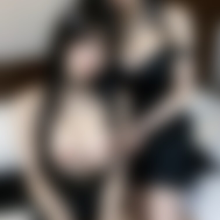 黒が似合う二人