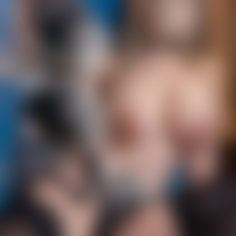 ブラありブラなしどっちが好き？🤍🖤