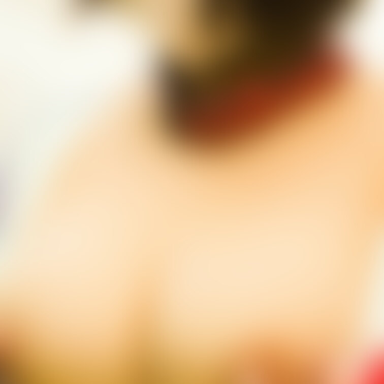 ころんの乳首開発が順調です。
最近ますます感度が上がってきています。
ノーブラで過ごすと服に擦れてムラムラが止ま