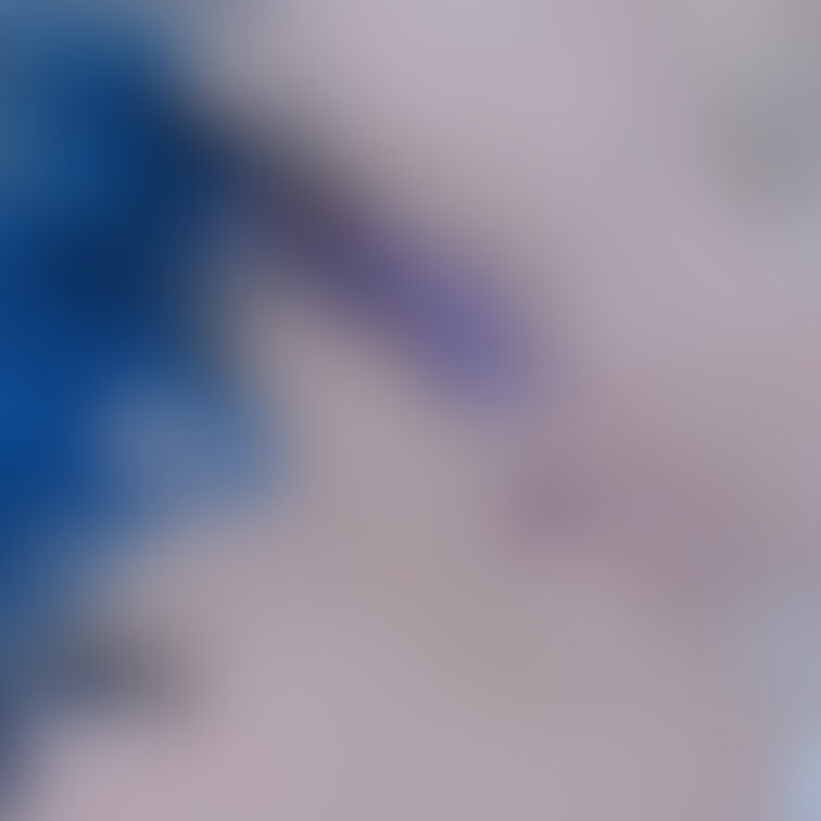 昨日はお仕事中、異様にむらむらしてしまって初めて仕事場でお仕事中に1人でしちゃった。おもちゃまで使って。どうしても指じゃ
