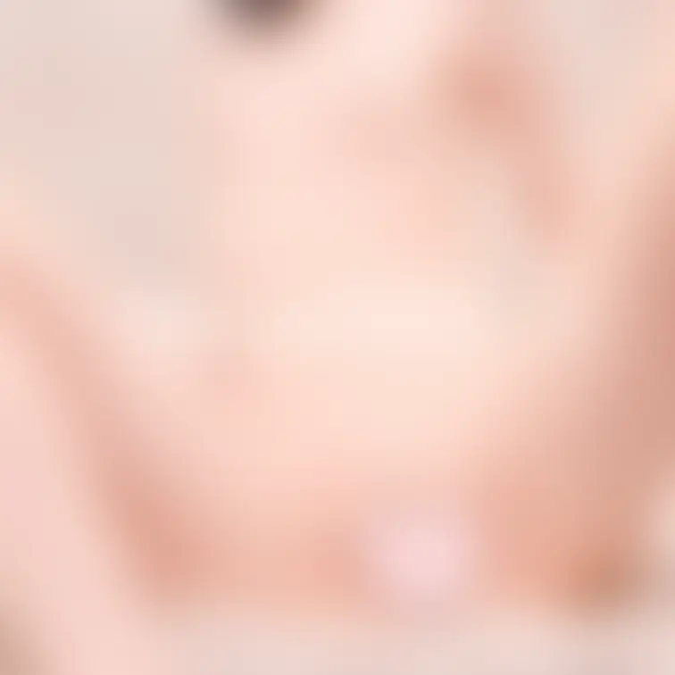 本番禁止なのに素股から挿入しちゃってるデリヘルのAVみて凄く興奮しちゃった🫣💕
やだやだって叫ぶけど、男性に無理やり腰