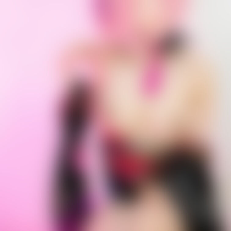 Vtuber森カ◯◯ペちゃんです💕
やっぱりこの衣装かわいいなぁ💓
これから画像もどんどんあげていくのでみんな待って