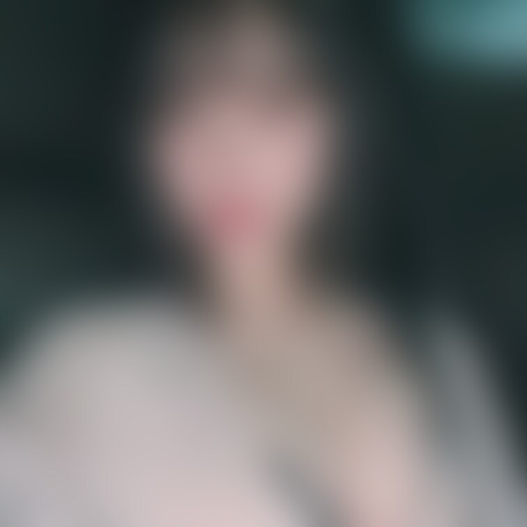 助手席に乗せてくれる？笑
それとも襲われる？