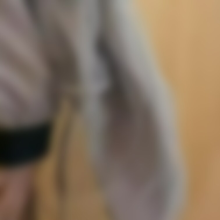 「変態便女大生のケツ穴謝罪」


女子大生が理不尽な理由で罰を受ける。

その罰が自分のケツ穴で腹話術だったら