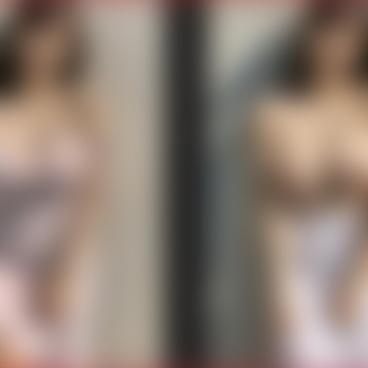 着衣と脱衣を並べた画像です。画像№105