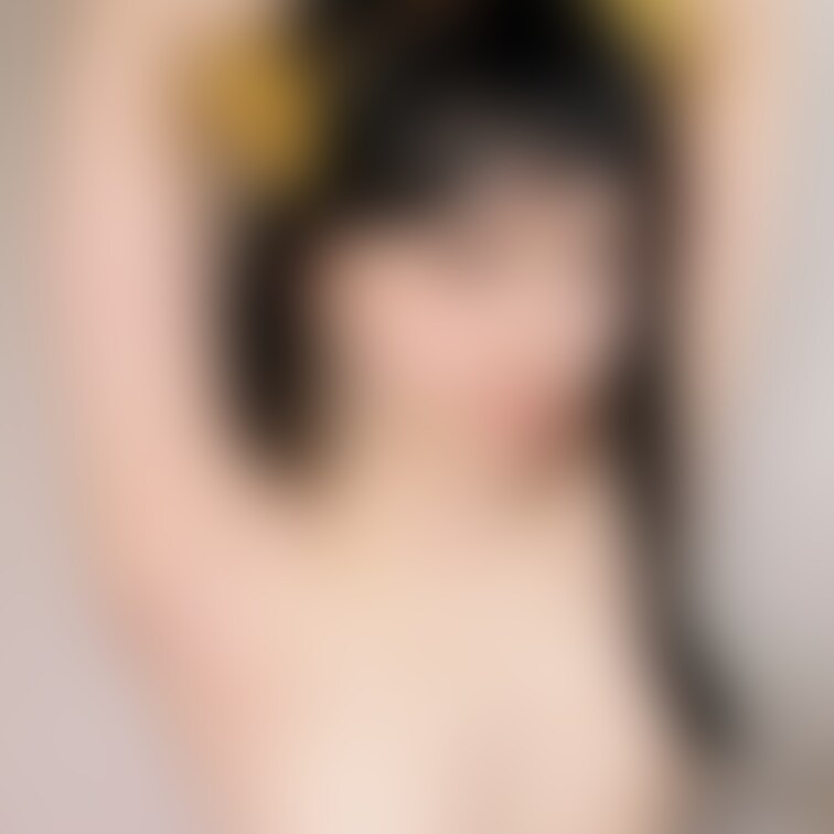 ファンの方限定の本日の写真です💕
今日も…元気になってくれたら嬉しいです！

コメントやスタンプ、全部見てます💕