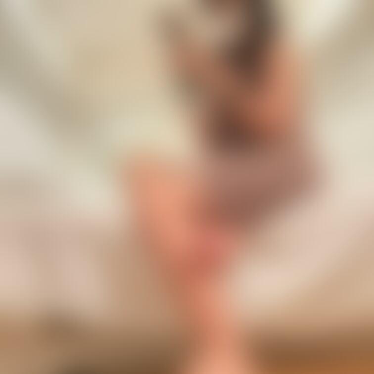 Rira/26 years old/Hostess(Snack bar🍷) ②
Foot size: 23.5