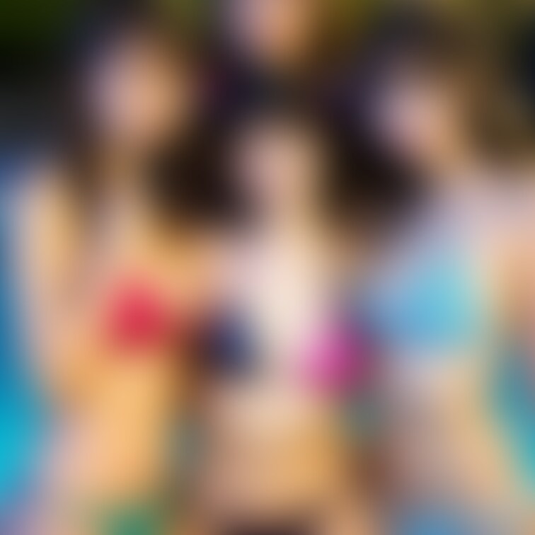 美女に囲まれて（無料会員画像）
Surrounded by beauties(Free Membership Imag