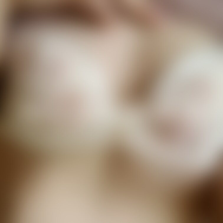 ちっぱいが目立つ。。。