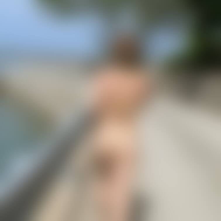夏だ❗梅雨明けだ〜❗過激ビキニ👙で海開き👺👺👺👺