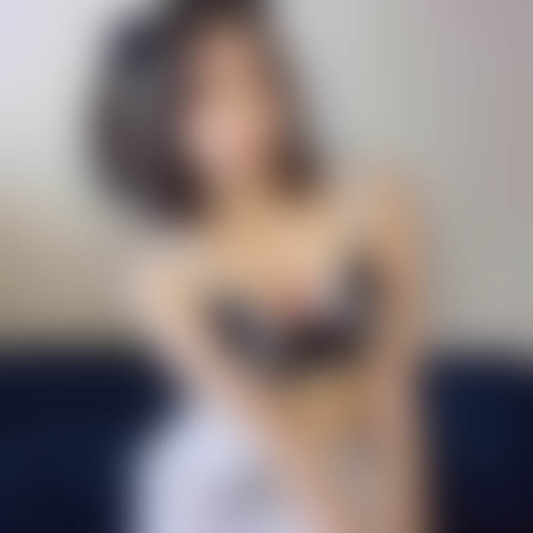 えちえち黒メイドは

バレンタインに
誘いにきちゃった…

