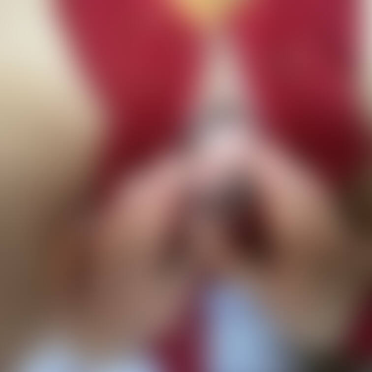 もっとぉ、、顔を、、近づけて、、、
びらびらは、、真っ黒、、だけどぉ、、
中は、、綺麗な、、ピンクでしょ。。。