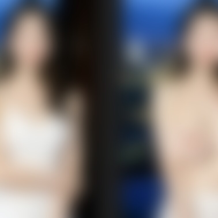 着衣と脱衣を並べた画像です。画像№995