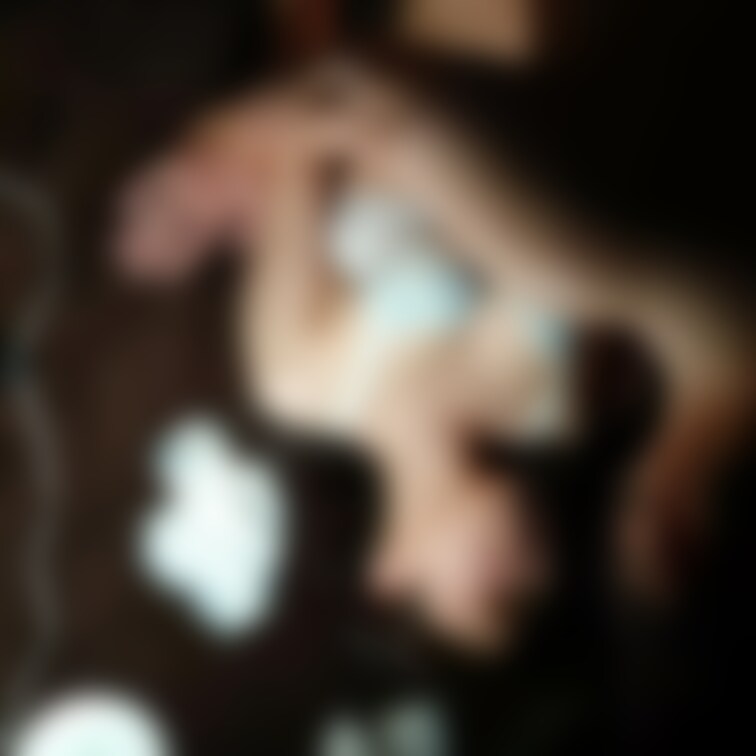 前回の動画の続きを編集中。シナモロールブラ＆ショーツのゆうちゃんが可愛い過ぎる。いっぱい、見てほしい。だけど……編集が朝