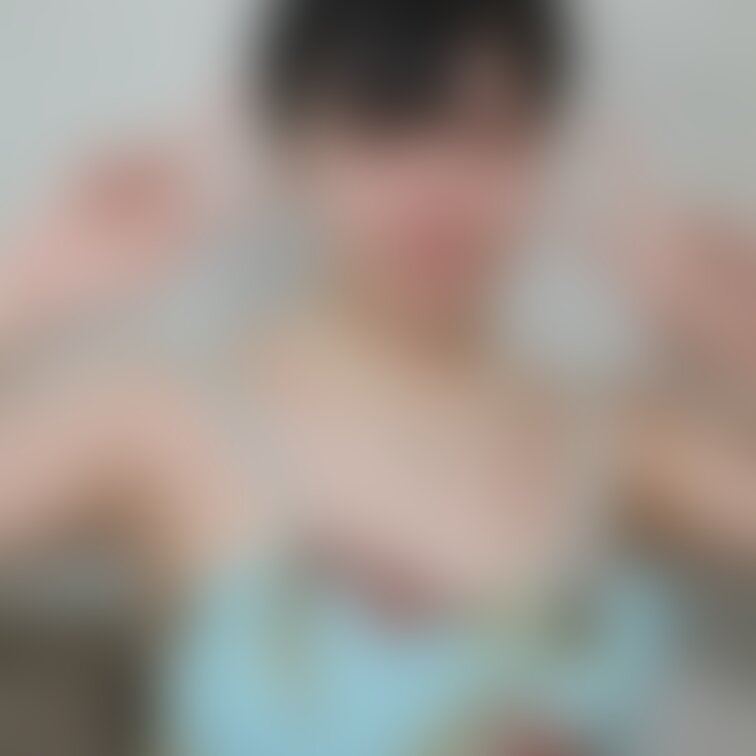 #032 RAMちゃん　恥ずかしい初めての撮影（11/31ページ）

プレミアムプラン専用モデルRAMちゃんです(^
