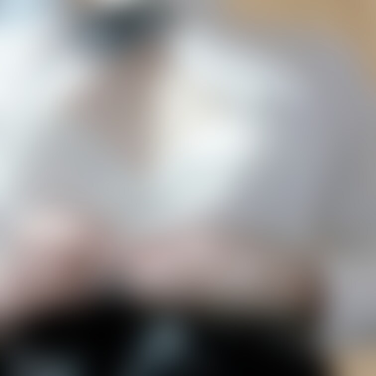 女の子の日から回復！制服着ておなにーしちゃってる動画を投稿しました🧸
みてくれたらうれしいです…！

(画像は動画
