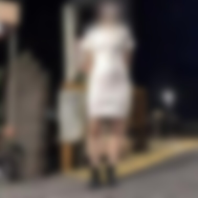 野外脱ぎ
