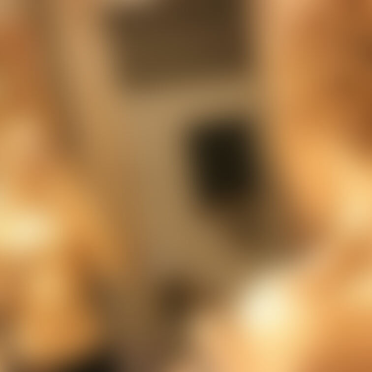 【イケメン金粉体験④】
 かっこいい男の子に金粉まみれになってもらいました！5枚ずつ写真をアップしていきます！
 （
