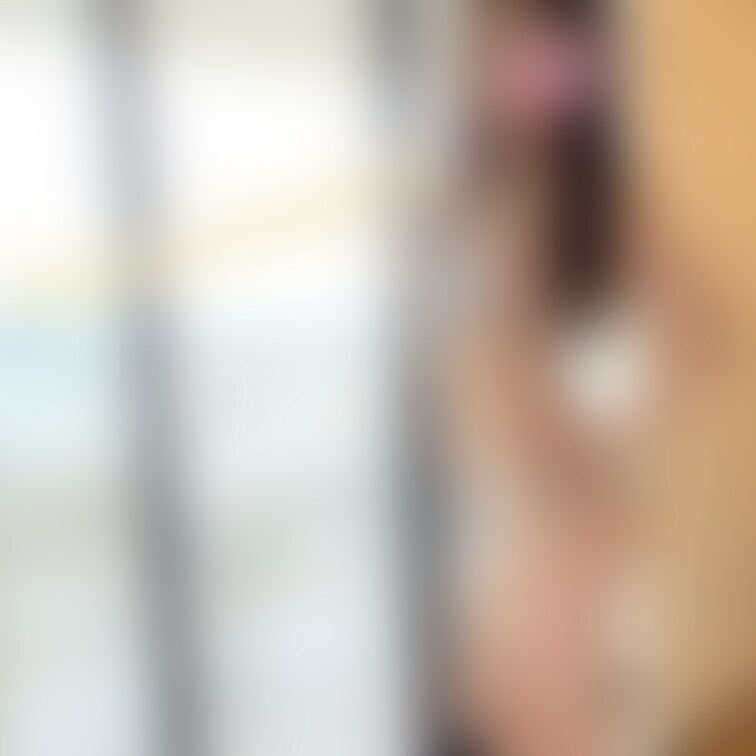 今年はこれ着て海もプールも行っちゃお🐳
この水着姿どうかな？
ヒモは解いちゃダメですよー😘