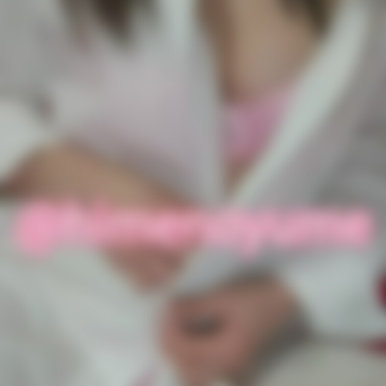 GカップのhimeがCカップのブラ着けてます💕おっぱいが溢れてますね💕