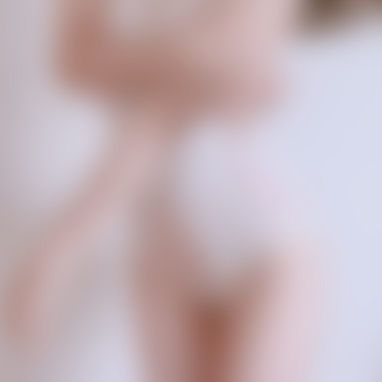 白いスケスケ下着のボツ画