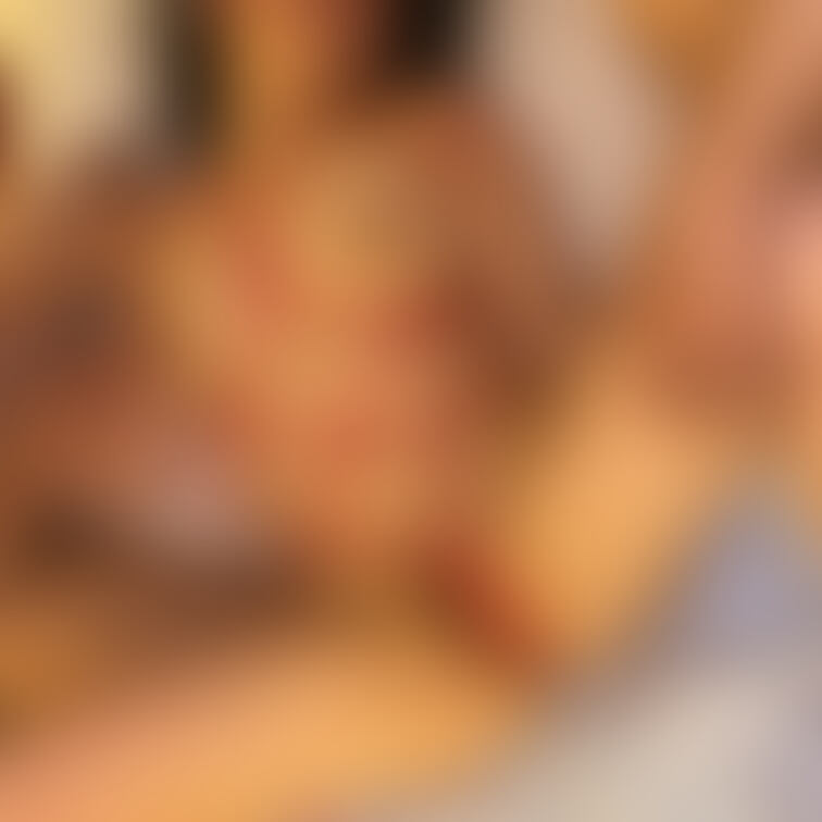 
なんか動画ではない、静止画のエロス、好きです。


#人妻
#素人
#寝取られ
#NTR
#他人棒
