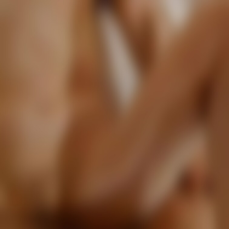 Twitterの続き動画のあと、、♪

他人棒で貫かれ、本逝きしてしまった妻に、単独さんとのお遊び後には必ず私からお