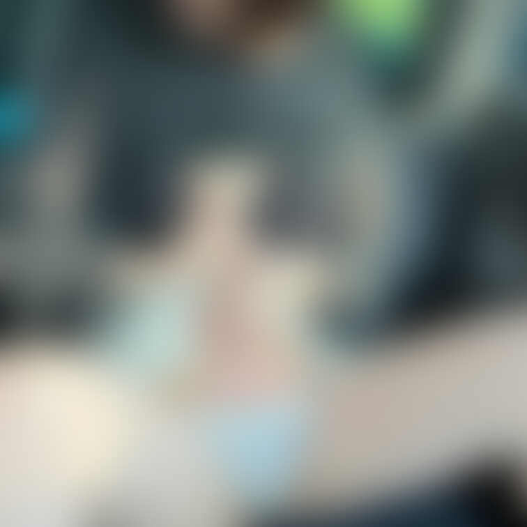  通行人さんにたくさん見られちゃいました😖パンツ黄ばんでるのわかりますか？😖頑張ったのでご褒美ください😖❤️

🔰私