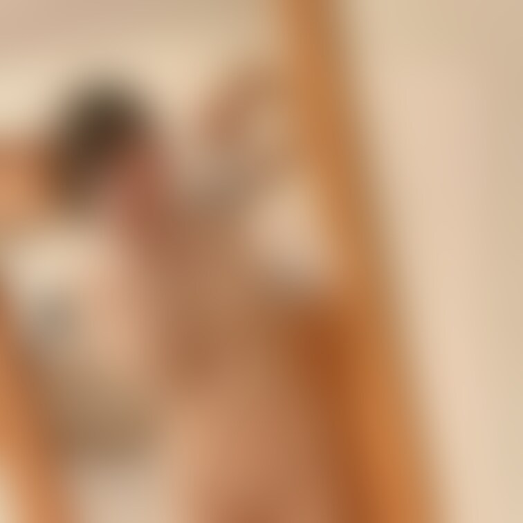 えっちな彼女からの自撮り🤍
本編はモザイク陰部以外無しです!