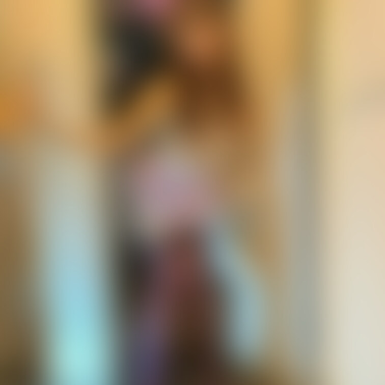 お義○○○さんの指示で紫猫ちゃんコスプレで配達員さんにちん媚び😖💜たくさんお尻触って頂きました.....💜

💋直接