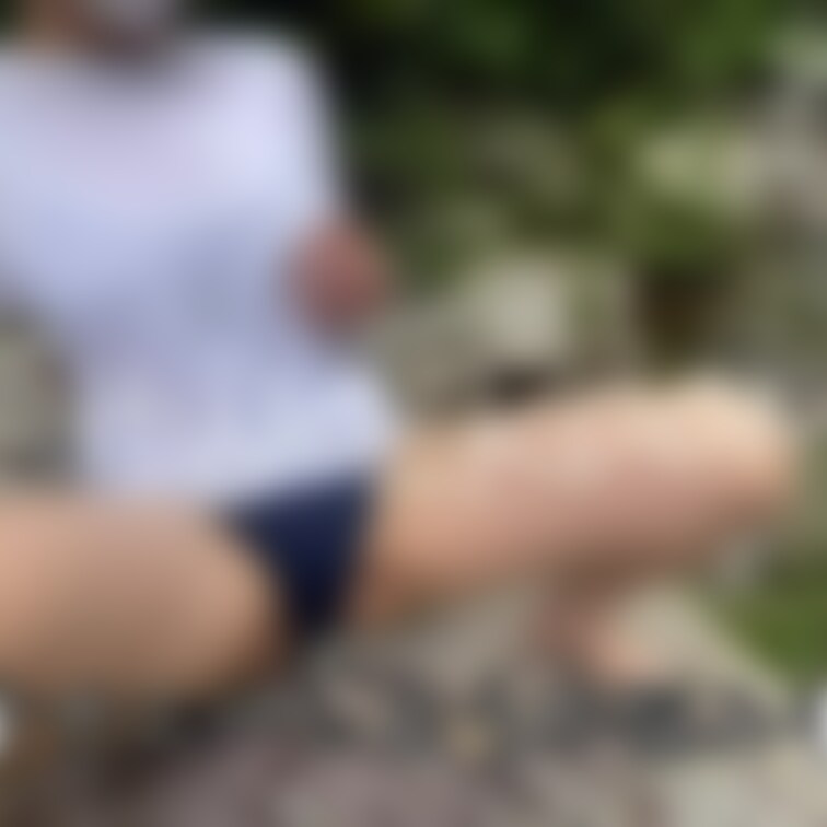 スクール水着を食い込ませオナニー撮影してきました。釣り人に見られたかも💦

キョロキョロと周りをめちゃくちゃ気にしな