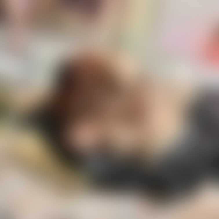エッチすぎて髪の毛乱れてます