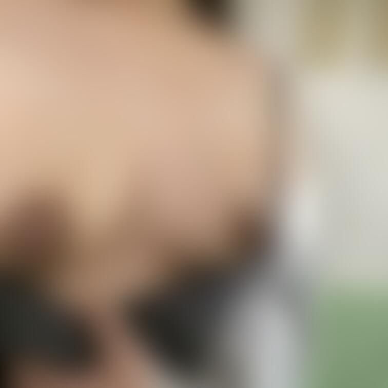 授乳用ブラトップをズリー