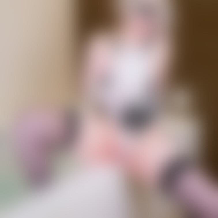 恥ずかしい格好させられました……///