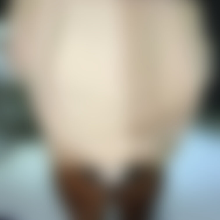 おしり出ちゃってる...はずかしっ///