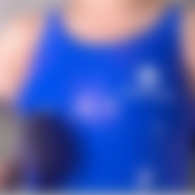 濡れた競泳水着を撮影していきます。

動画サークル「ピンクソックス」
https://twitter.com/pi